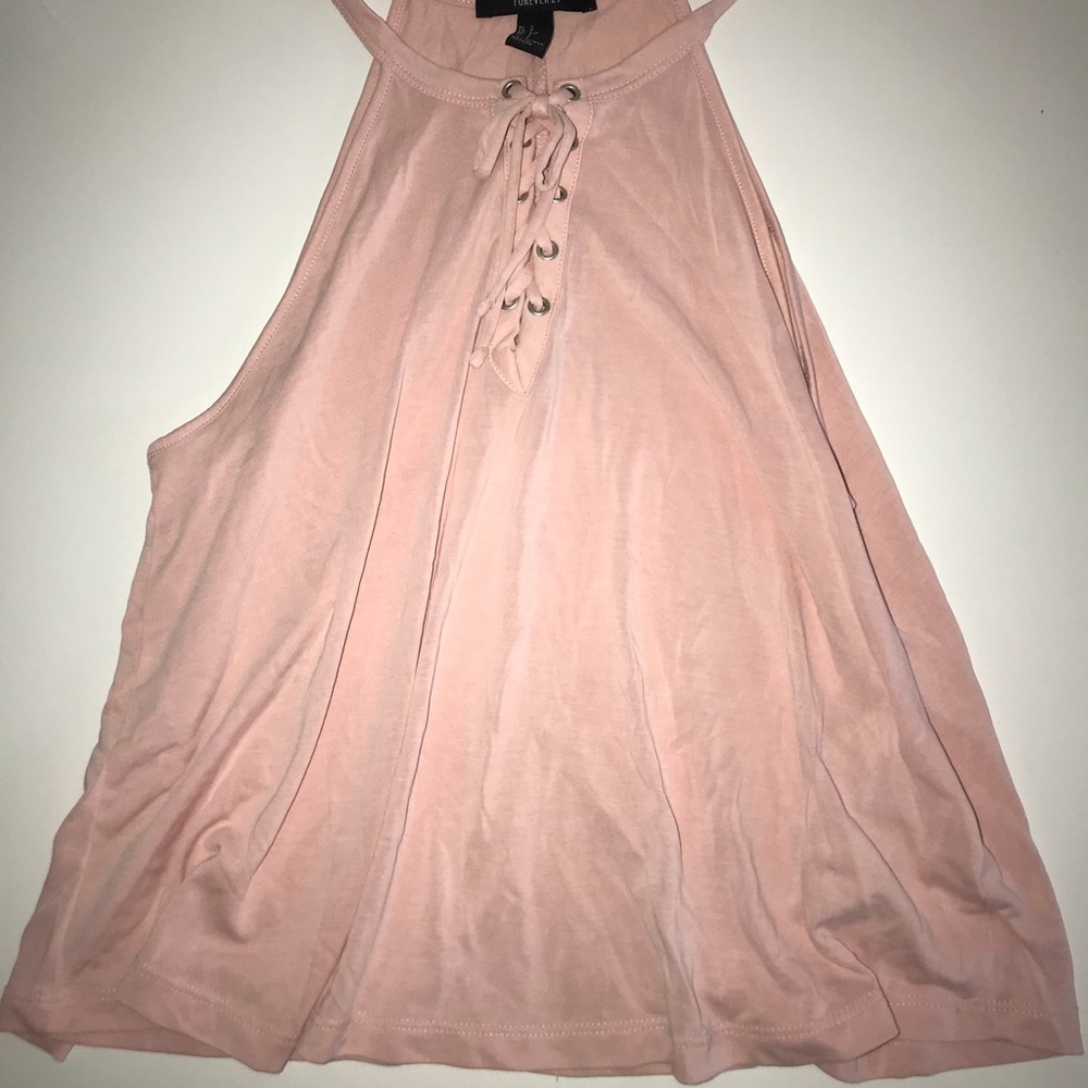 pink collar around neck shirt